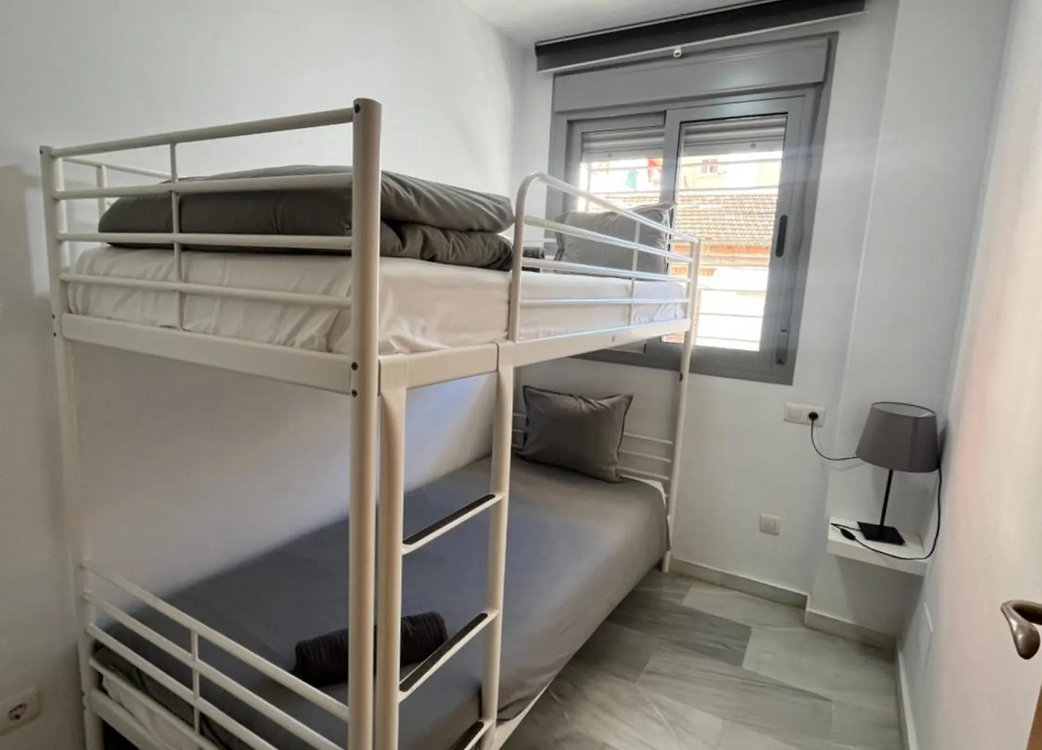 Deluxe Apartments With Parking - Carlos Haya Malaga