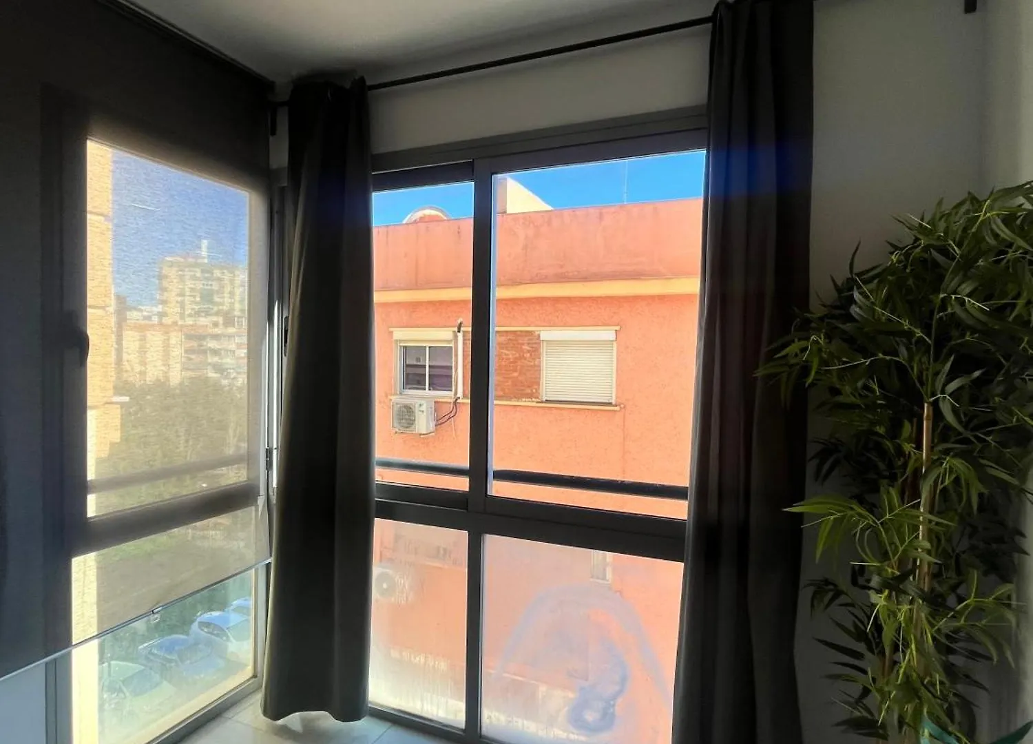 Deluxe Apartments With Parking - Carlos Haya Malaga 0*,  Spain